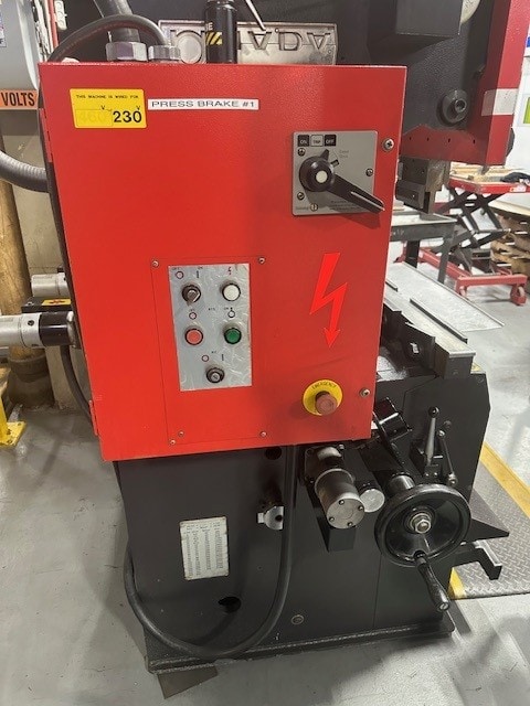35 Ton x 4' Amada RG-35S Hydraulic Press Brake, 1993 - Image 11