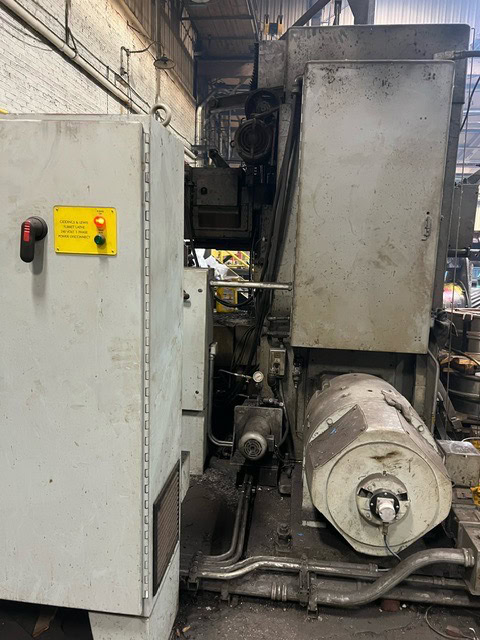 42" Giddings & Lewis 42R Vertical Turret Lathe - DRO, Power Indexing Unit, Side Head - Image 3