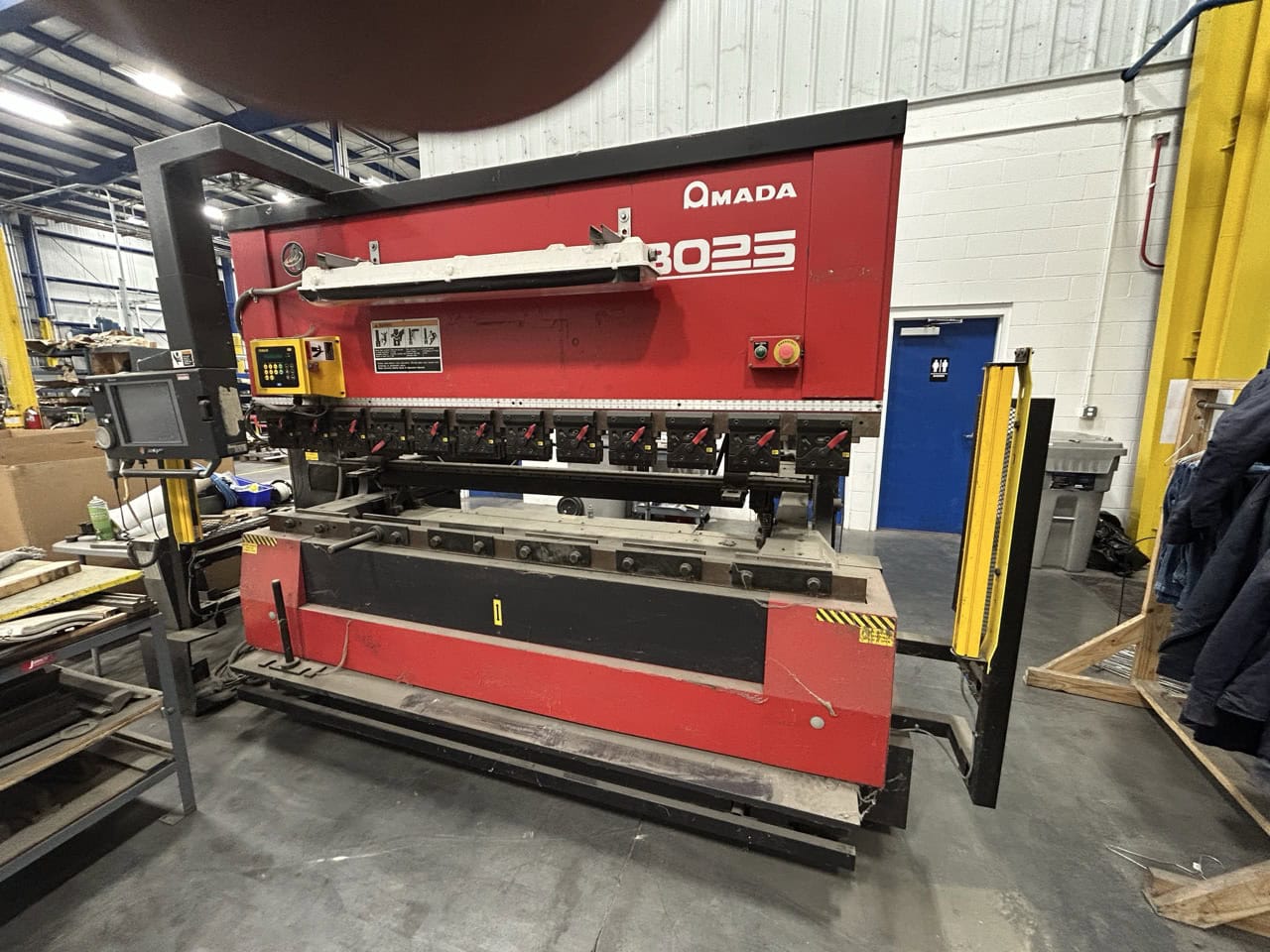 80 Ton x 10' Amada 8025NT Hydraulic Press Brake, 2000