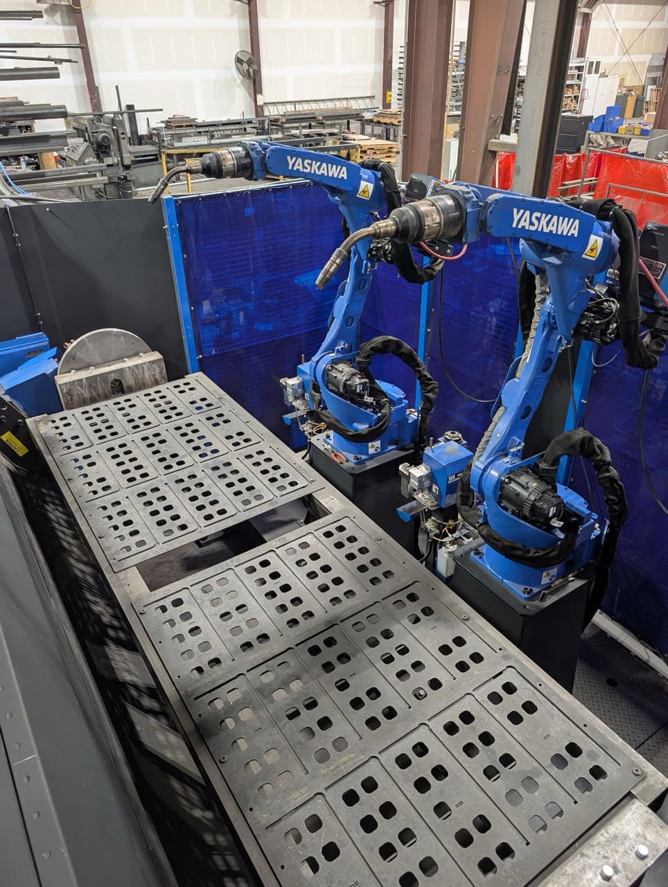 Yaskawa Motoman ArcWorld System 6200-750 Robotic Welding Cell, 2022 - 2 AR1440 Robots, Miller Power Source, Wire Feeder - Image 7