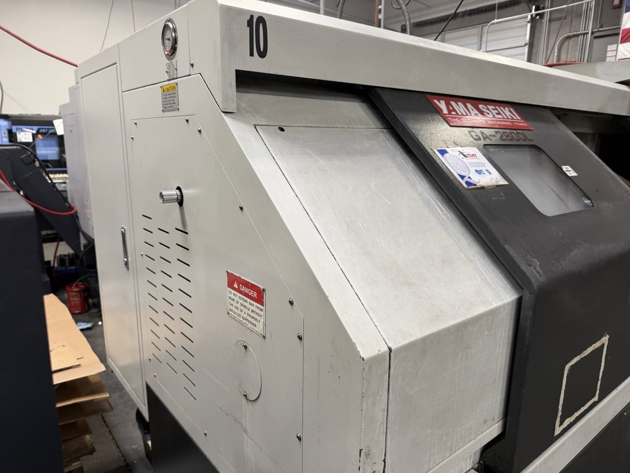 Yama Seiki GA-2800L CNC Lathe, 2010 - Tool Presetter, Chip Conveyor, Tailstock - Image 2