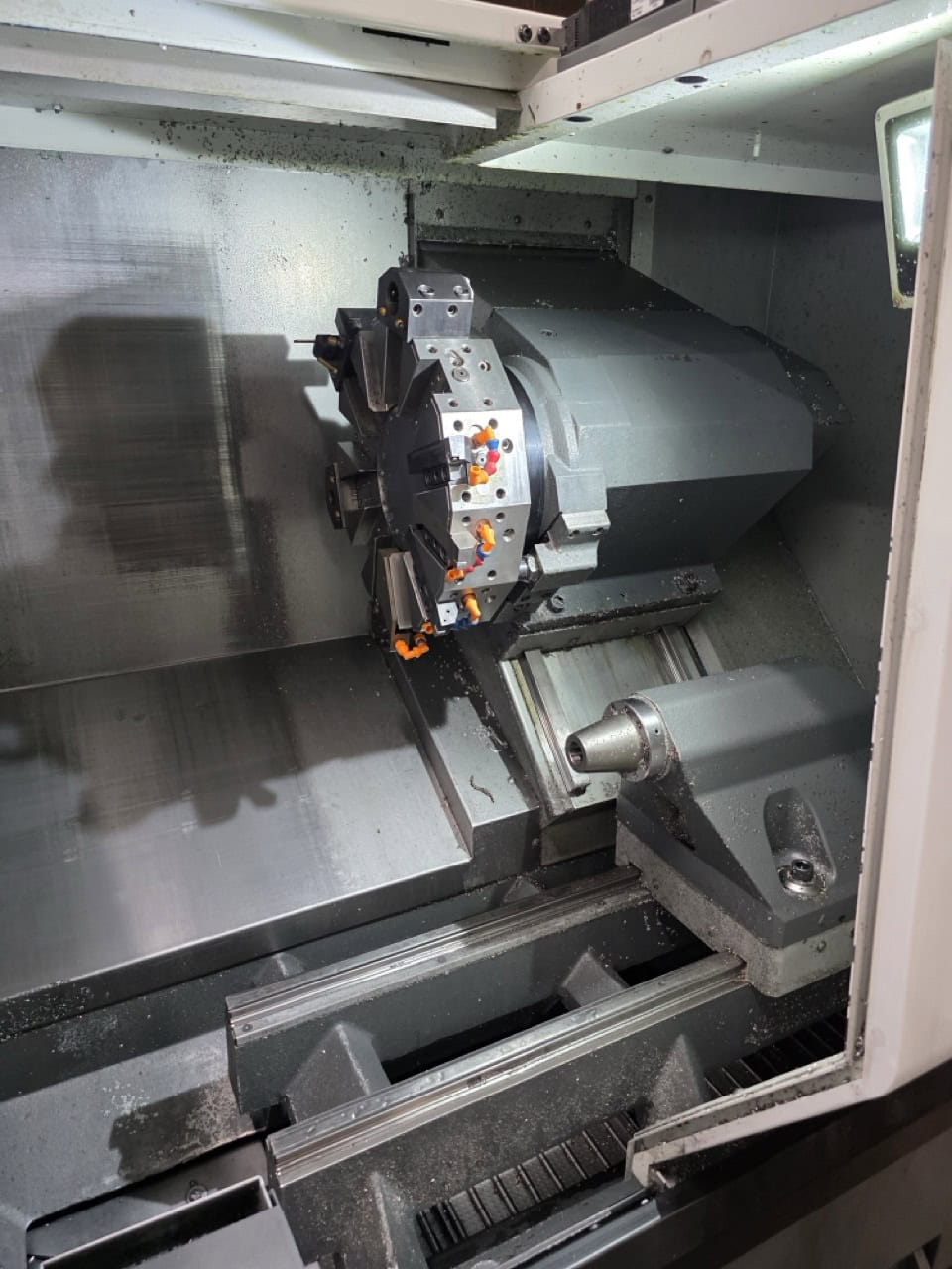 Haas ST-20 CNC Lathe, 2017 - Bar Feeder, Tailstock - Image 2