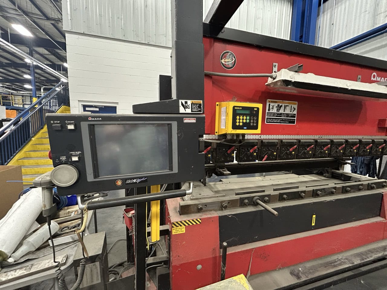 80 Ton x 10' Amada 8025NT Hydraulic Press Brake, 2000 - Image 2