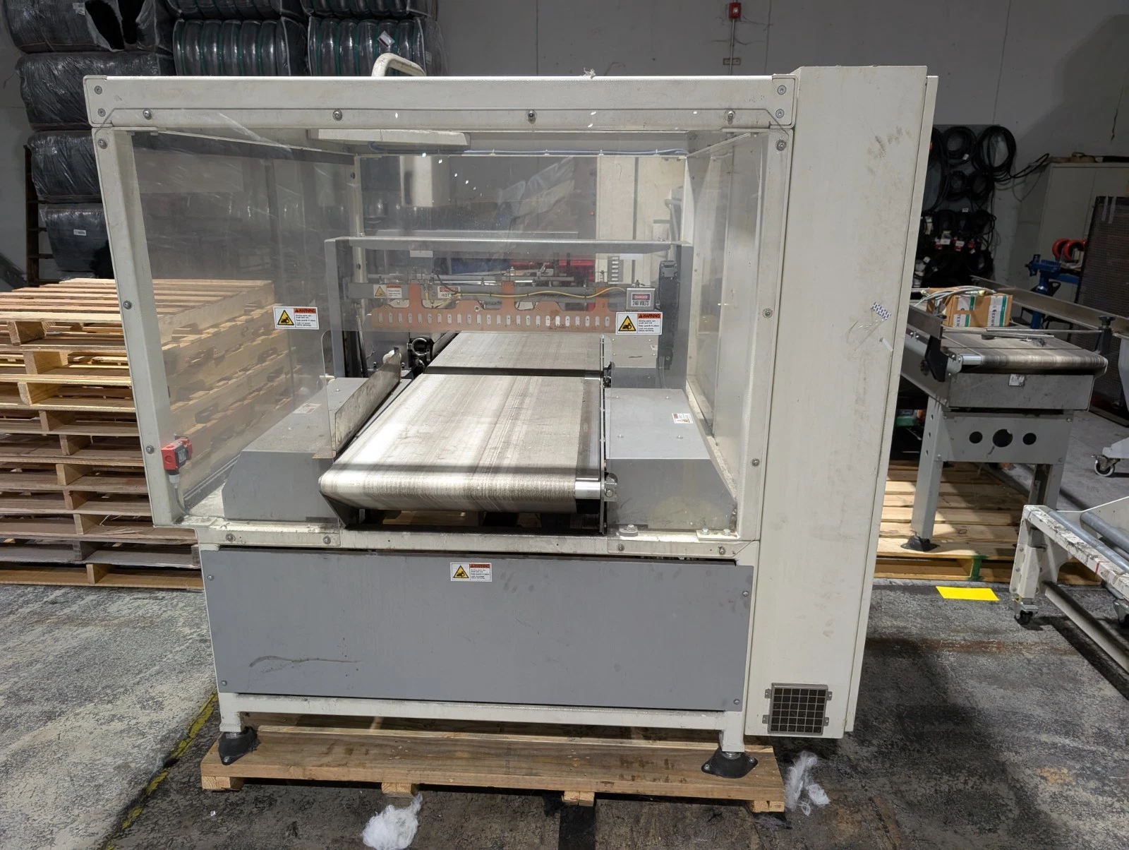 Texwrap 2410ISS Automatic Side Seal Shrink Wrapper with Texwrap ST-1322 Heat Tunnel, 2019 - Image 3