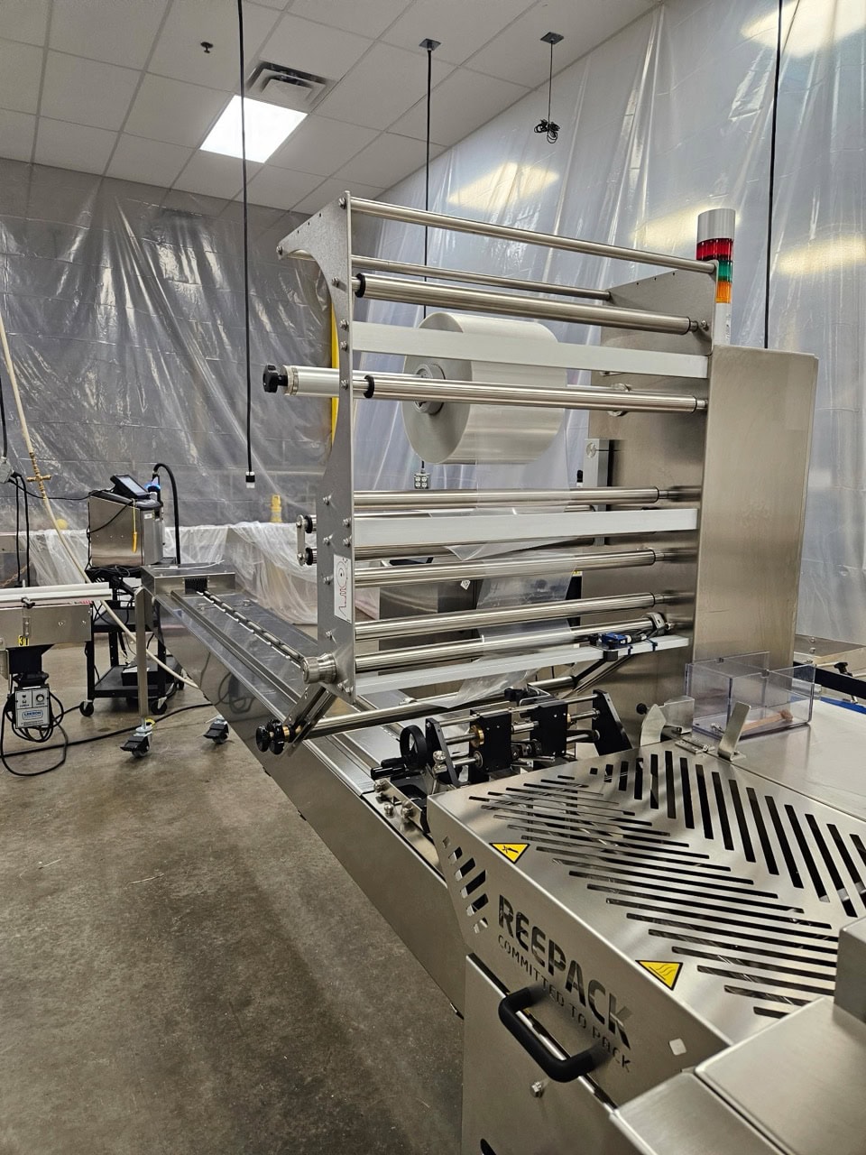 Reepack ReeFlow 50 Flow Stainless Steel Wrap Machine, 2021 - Right Hand Version, 2-Up - Image 4