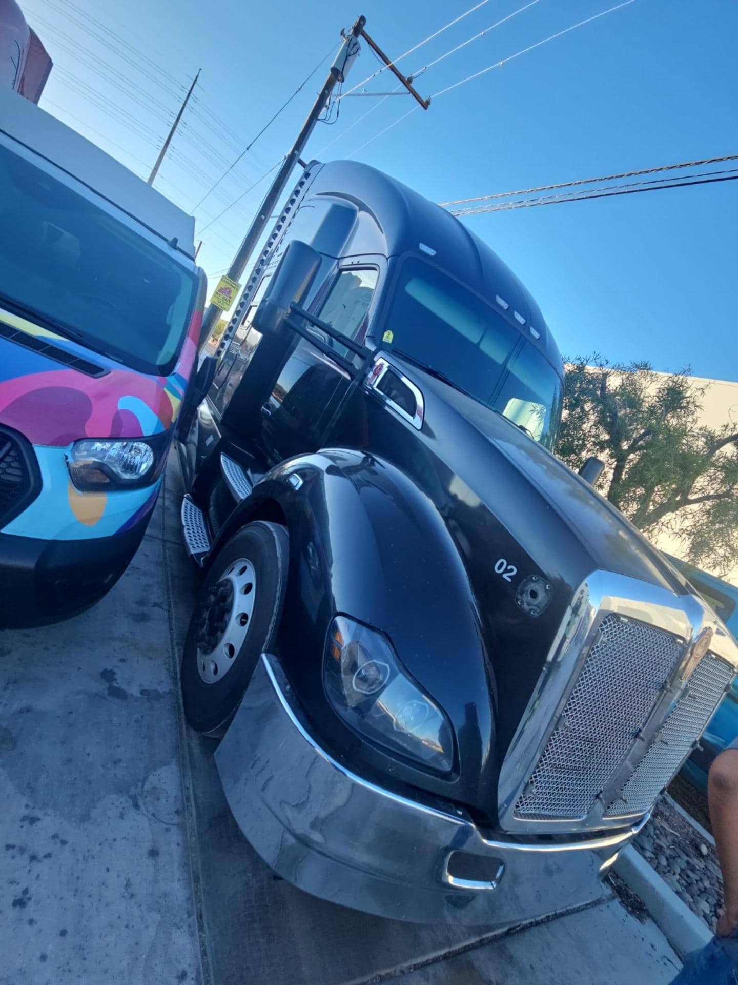 Kenworth T680 Sleeper Truck, 2019 - Image 4