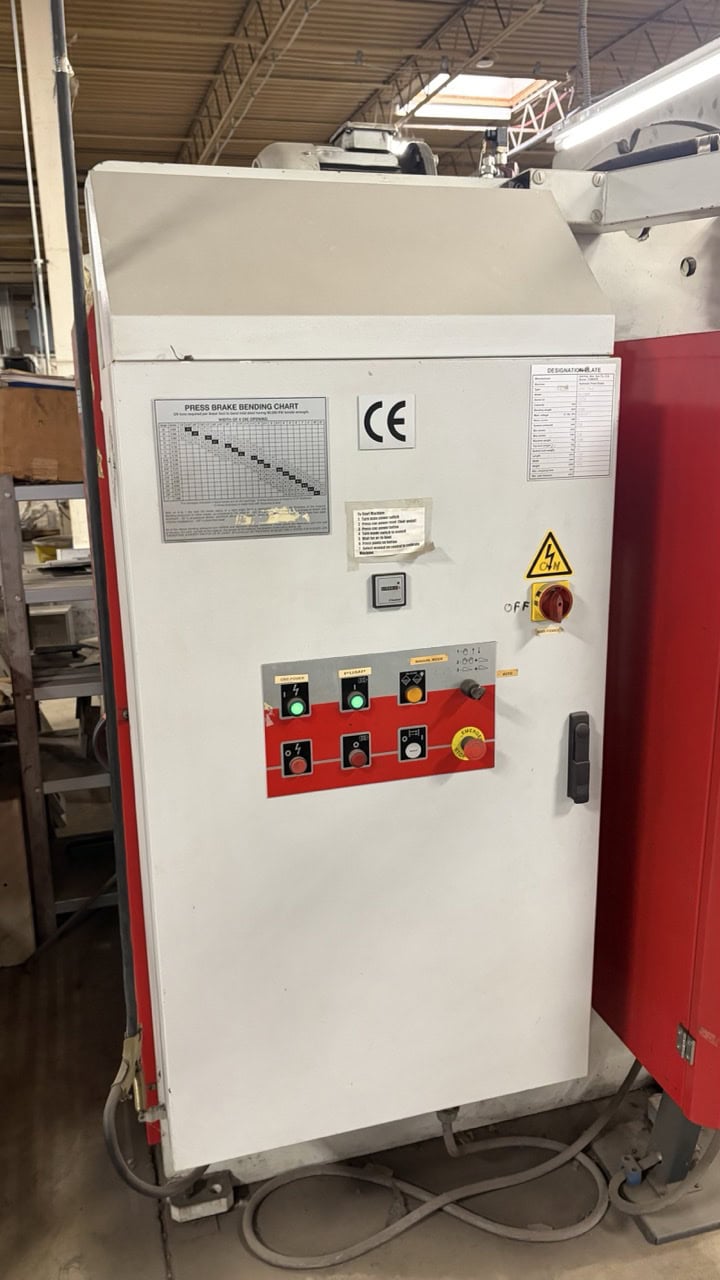39 Ton x 4' Baykal APHS Hydraulic CNC Press Brake, 2008 - Programmable Backgauge - Image 4