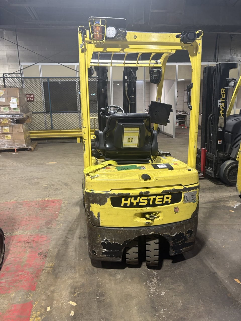 Hyster J40XNT 4,000 lb Electric Forklift, 2019 – Low Hours – 36 V – Pneumatic Tires - Image 3