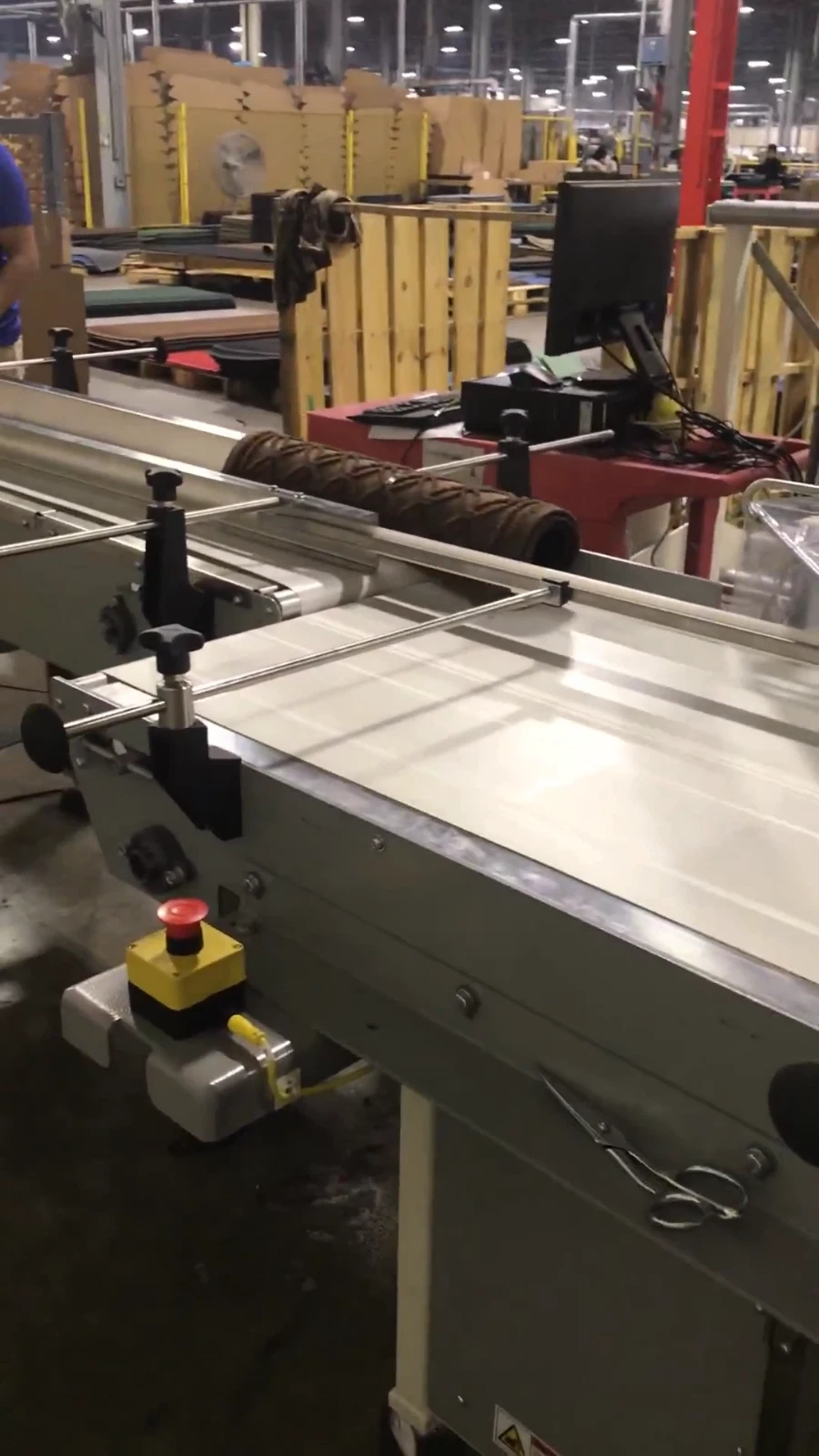 Texwrap 2410ISS Automatic Side Seal Shrink Wrapper with Texwrap ST-1322 Heat Tunnel, 2019 - Image 16