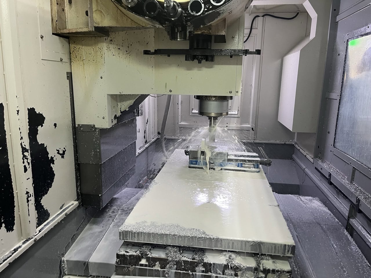 Ganesh VMC-4924 Vertical Machining Center, 2011 - 10K Spindle, 4th Axis Ready, Fanuc Oi Control - Image 4