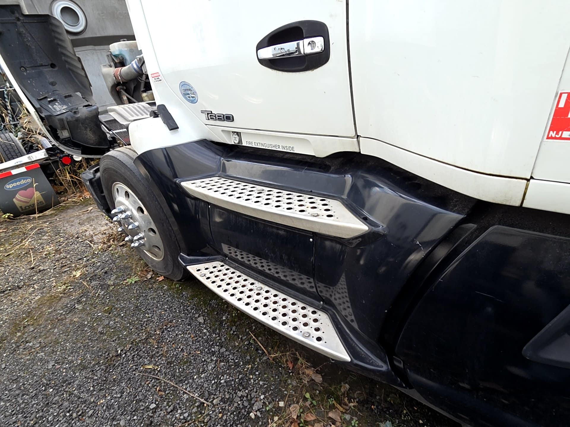 Kenworth T680 Sleeper Truck, 2016 - Paccar MX-13, Eaton Auto - Image 21