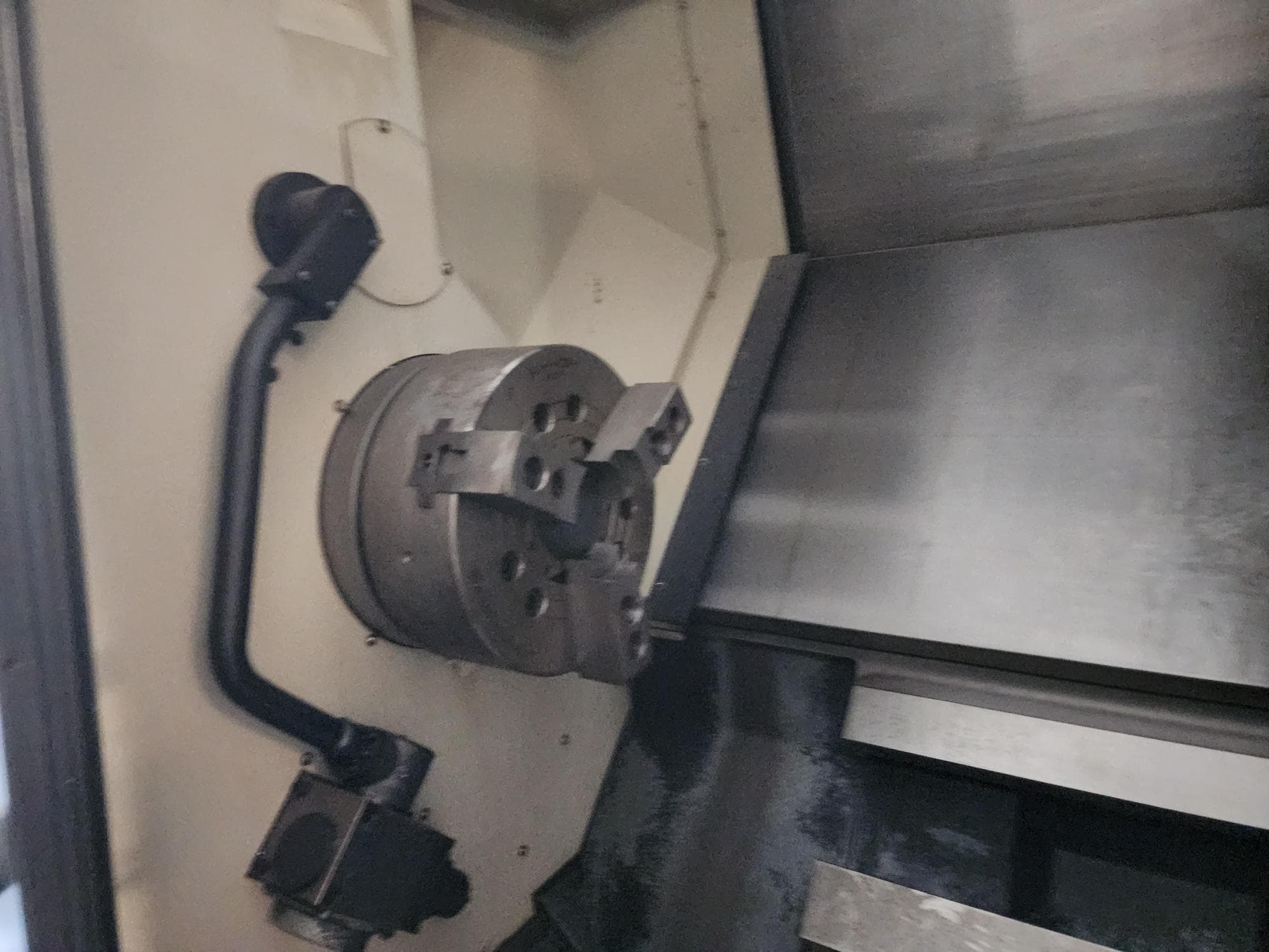 Doosan Puma 4100MB CNC Lathe, 2022 - Live Tooling, Tailstock, Tool Presetter - Image 5