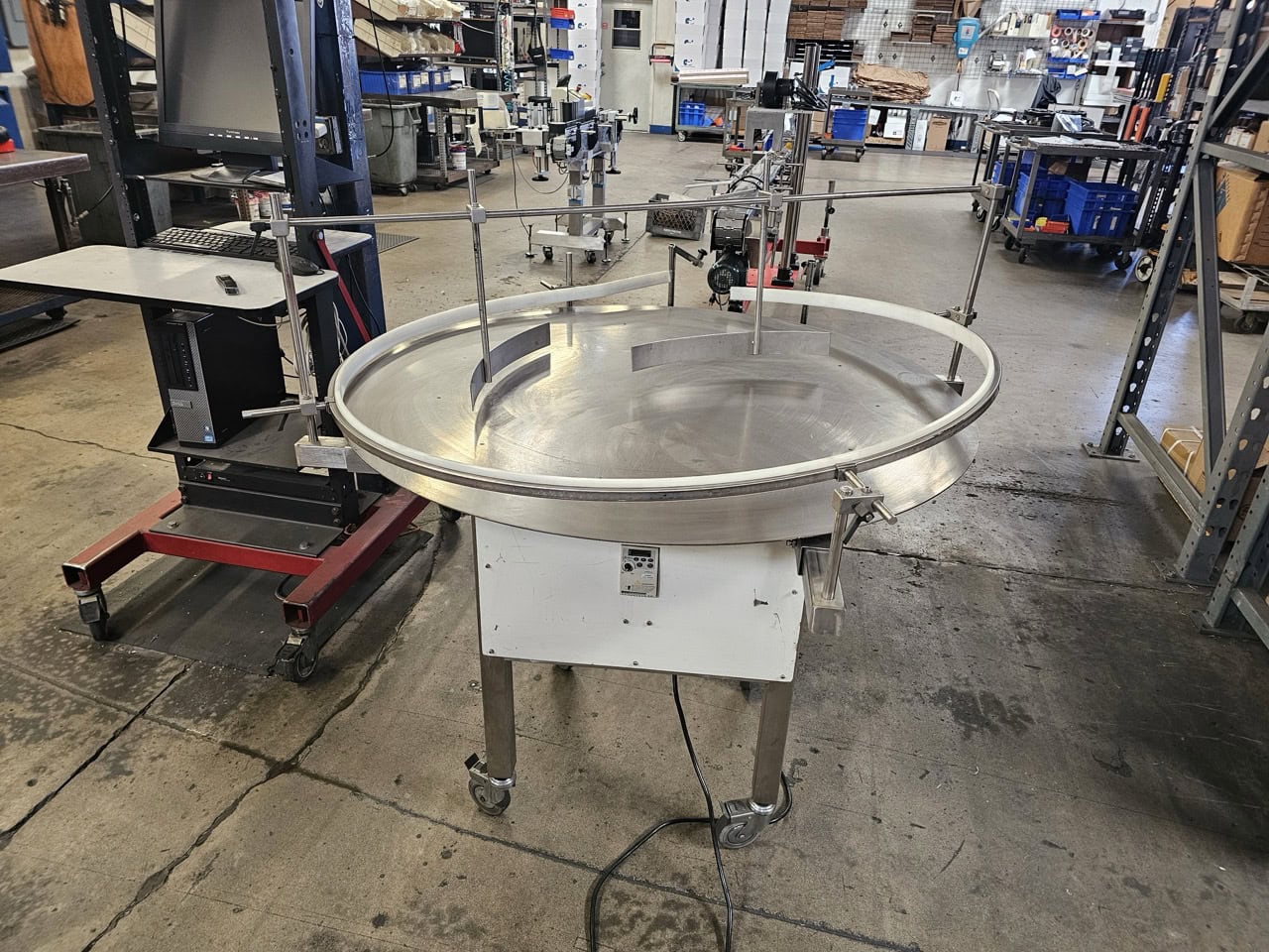 Accutek Bottling Line with Chadam Consultants 2 Head Gravity Filler, Accutek SA-1 Automatic Chuck Capper, Accutek APS106 Labelette Labeler, Everfilt Oil Filtration System, IBC Tanks - Image 15