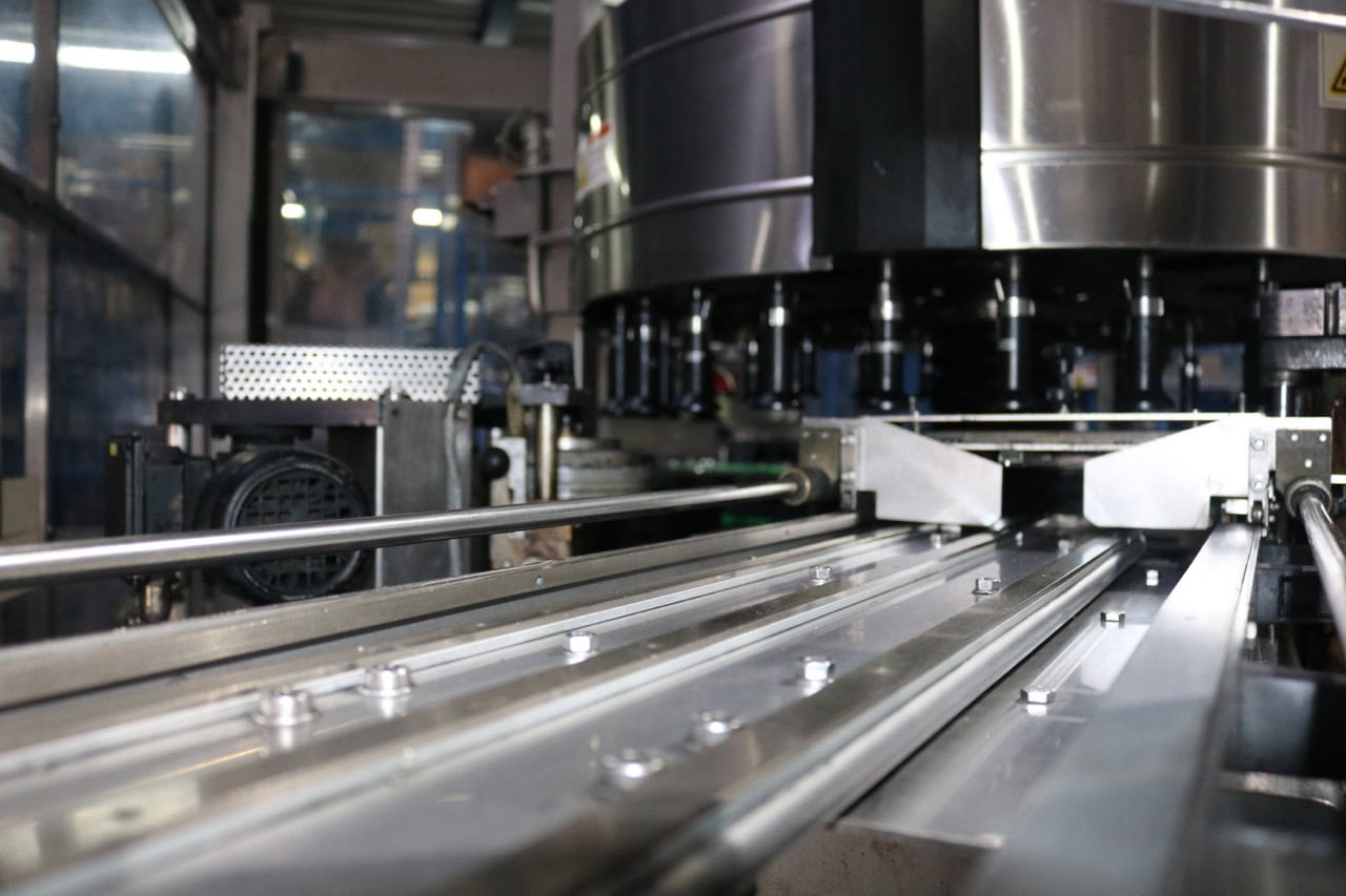 Krones Canmatic Labeler for Glass or PET Containers, 2005 - Image 3