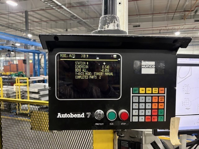 175 Ton x 12' Cincinnati 175 CBX10 CNC Hydraulic Press Brake, 1990 - Tooling Included - Image 3