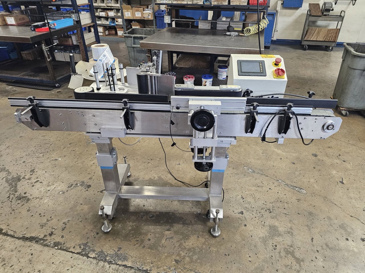 Accutek Bottling Line with Chadam Consultants 2 Head Gravity Filler, Accutek SA-1 Automatic Chuck Capper, Accutek APS106 Labelette Labeler, Everfilt Oil Filtration System, IBC Tanks - Image 4