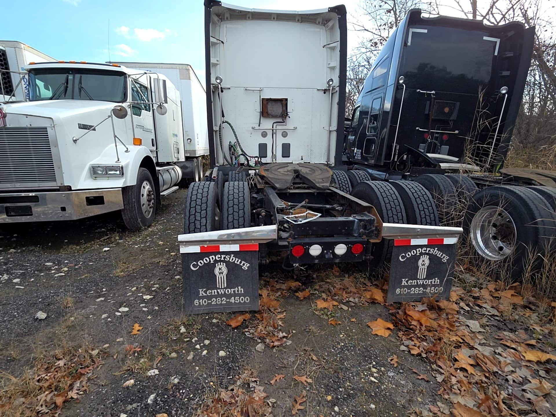 Kenworth T680 Sleeper Truck, 2016 - Paccar MX-13, Eaton Auto - Image 13
