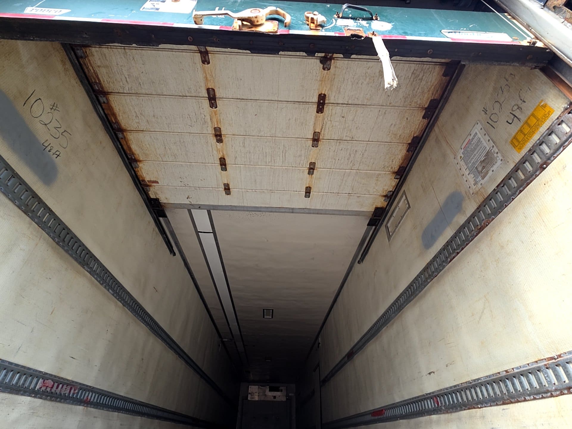 Utility 300R Reefer Trailer, 2009 - Spectrum SB Unit - Image 8