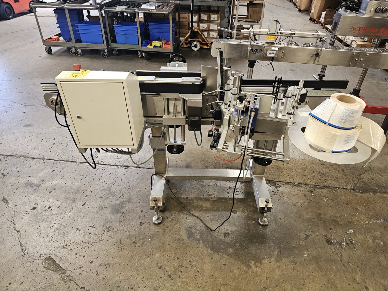 Accutek Bottling Line with Chadam Consultants 2 Head Gravity Filler, Accutek SA-1 Automatic Chuck Capper, Accutek APS106 Labelette Labeler, Everfilt Oil Filtration System, IBC Tanks - Image 6