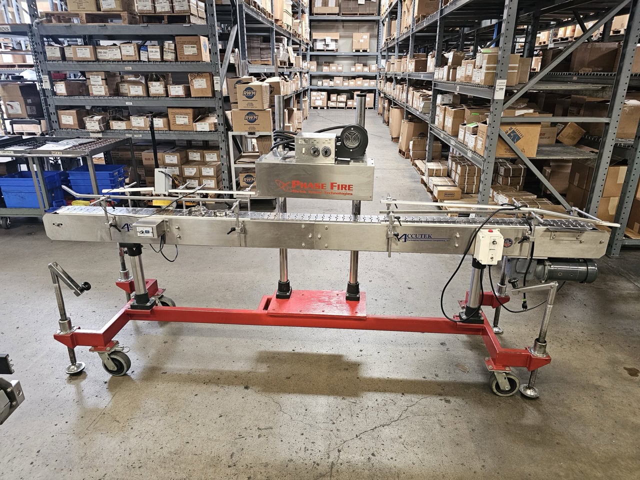 Accutek Bottling Line with Chadam Consultants 2 Head Gravity Filler, Accutek SA-1 Automatic Chuck Capper, Accutek APS106 Labelette Labeler, Everfilt Oil Filtration System, IBC Tanks - Image 7