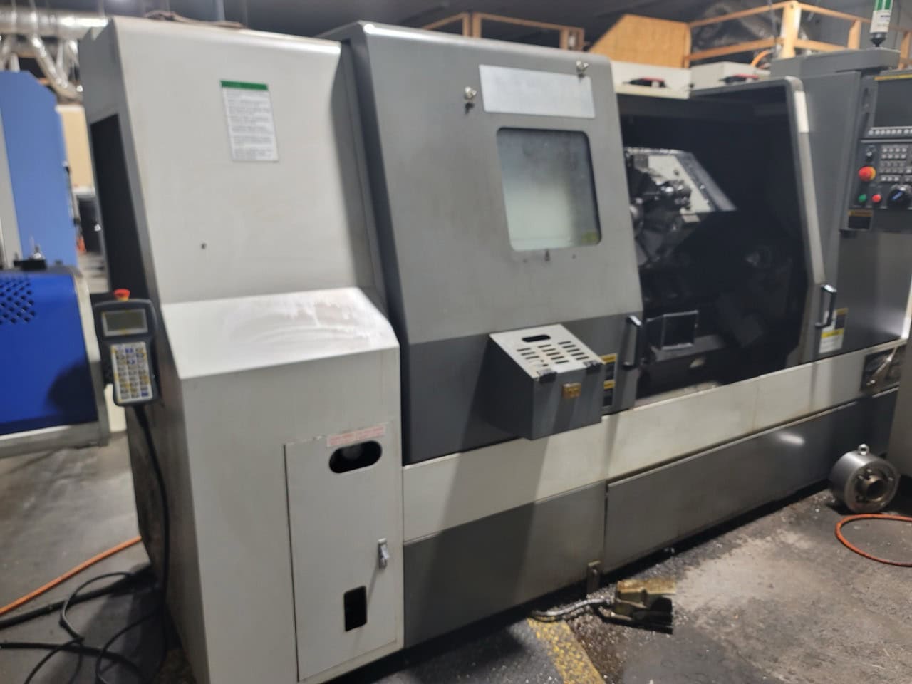 Samsung SL30/1000 CNC Lathe, 2011 - Iemca Barfeed, Tool Presetter, 3" Thru Spindle - Image 6