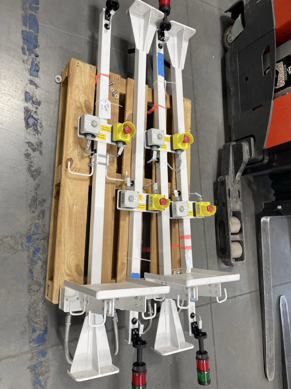 (16) Selettra TR8T Automated Guided Vehicle Systems; 2021 - Industrial AGV for Material Handling - Available Separate - Image 4