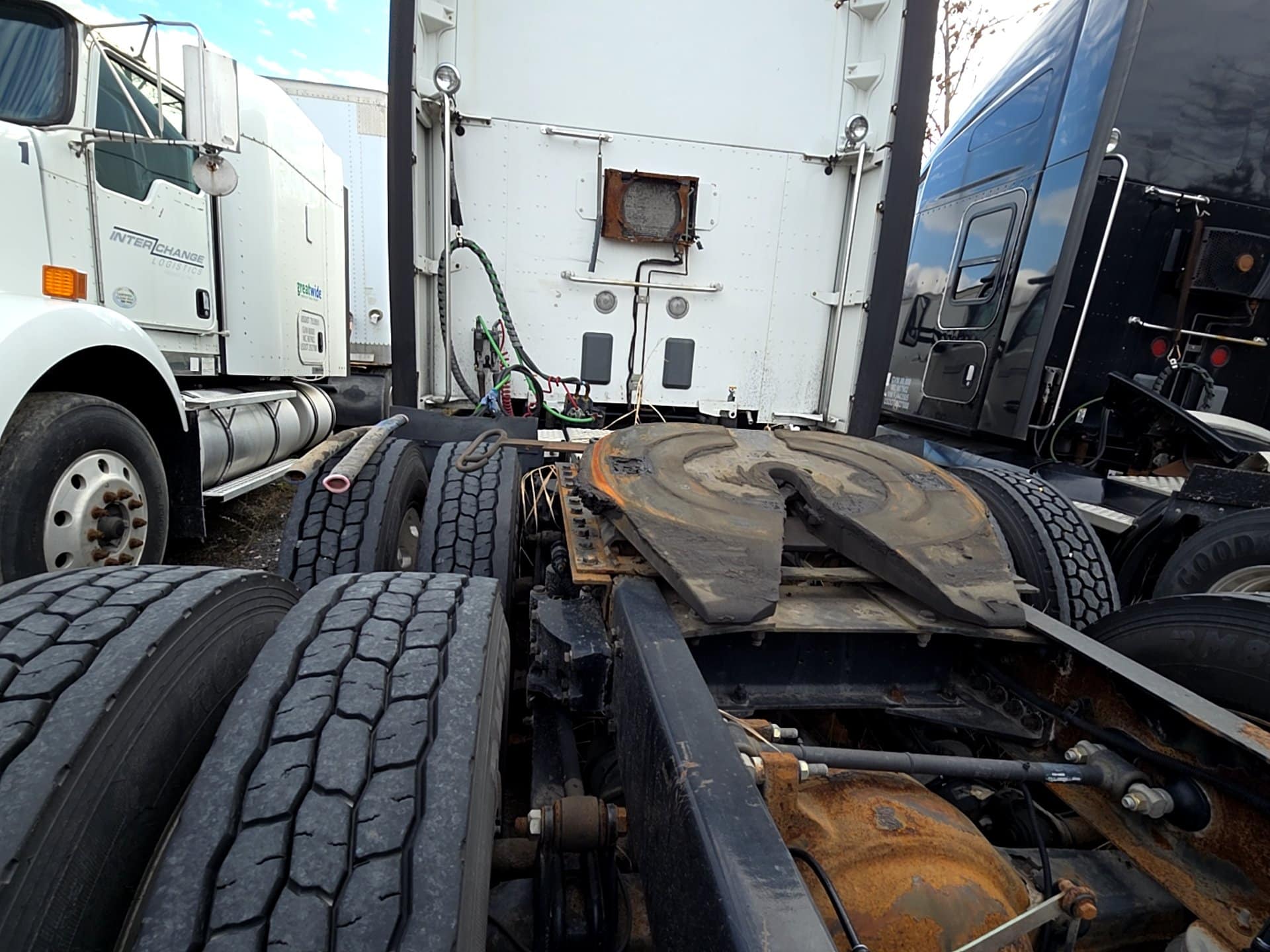Kenworth T680 Sleeper Truck, 2016 - Paccar MX-13, Eaton Auto - Image 19