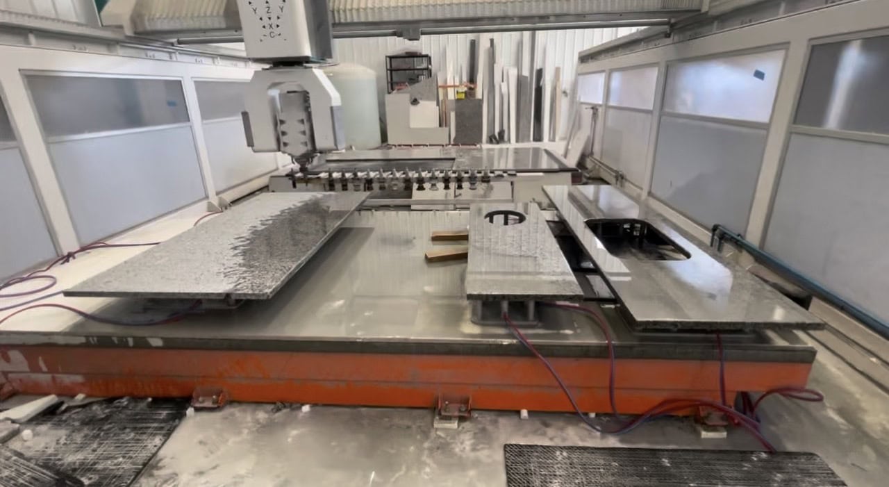 Poseidon TRex model S Dual Table CNC Fabrication Center, 2022 - Jib Crane, Water Filtration System - Image 6