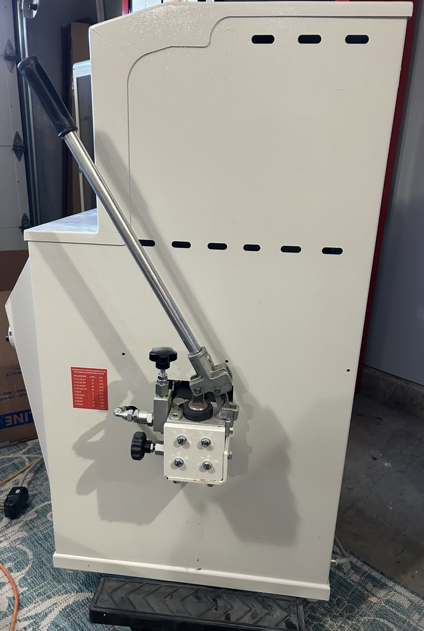 SioCast SiOFORM 1 Injection Molding Machine and Nicem P 300 PL Manual Press for Vulcanizing Silicone Rubber Moulds, 2023 - Image 4
