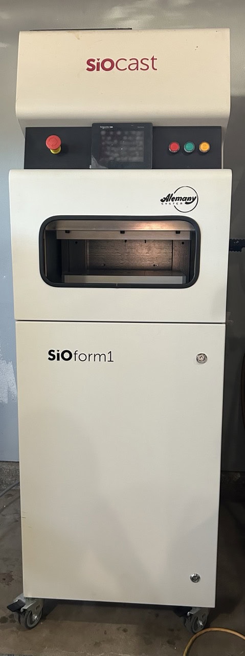 SioCast SiOFORM 1 Injection Molding Machine and Nicem P 300 PL Manual Press for Vulcanizing Silicone Rubber Moulds, 2023 - Image 9