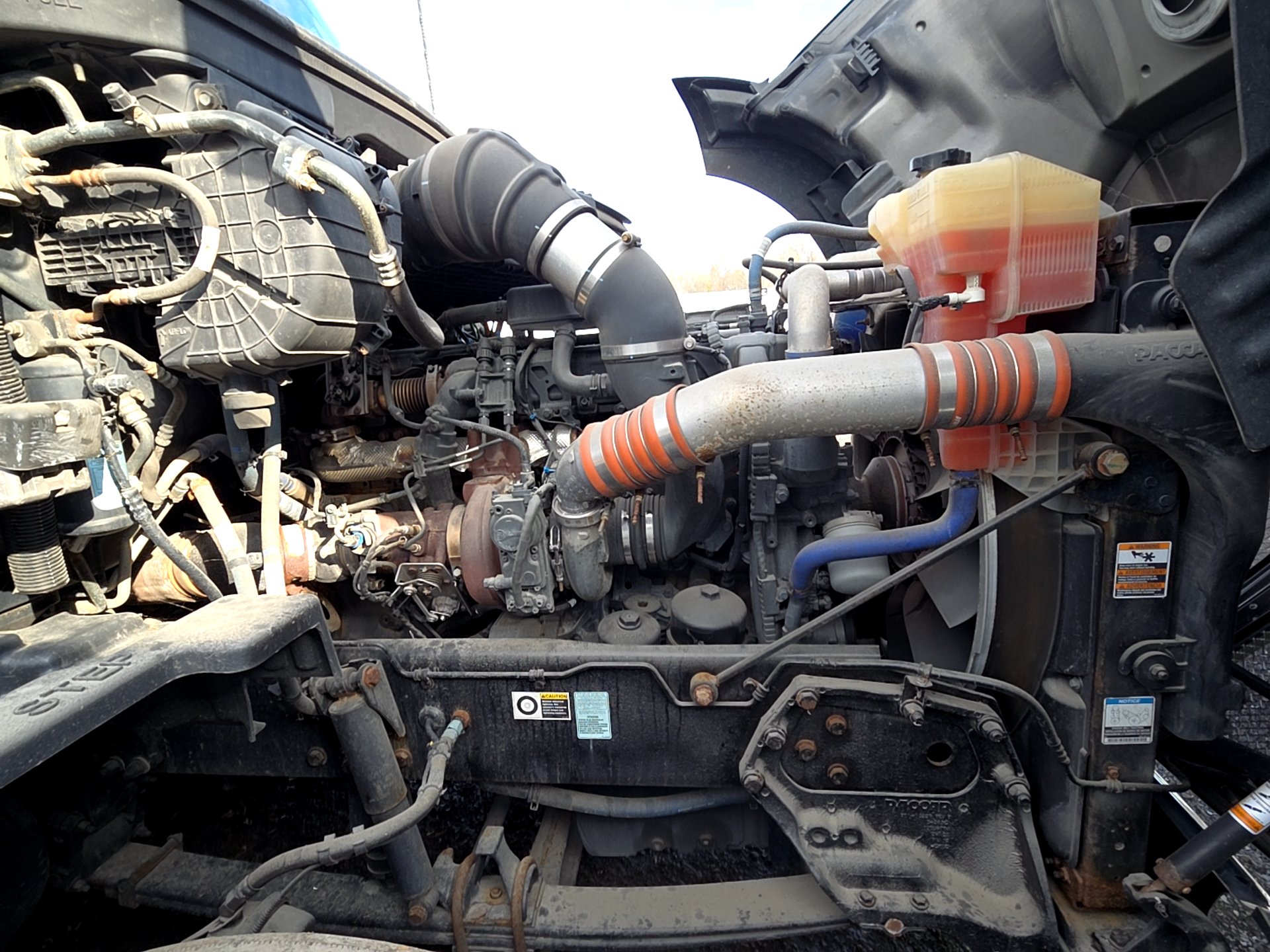 Kenworth T680 Sleeper Truck, 2020 - Paccar MX-13, Eaton Auto - Image 44