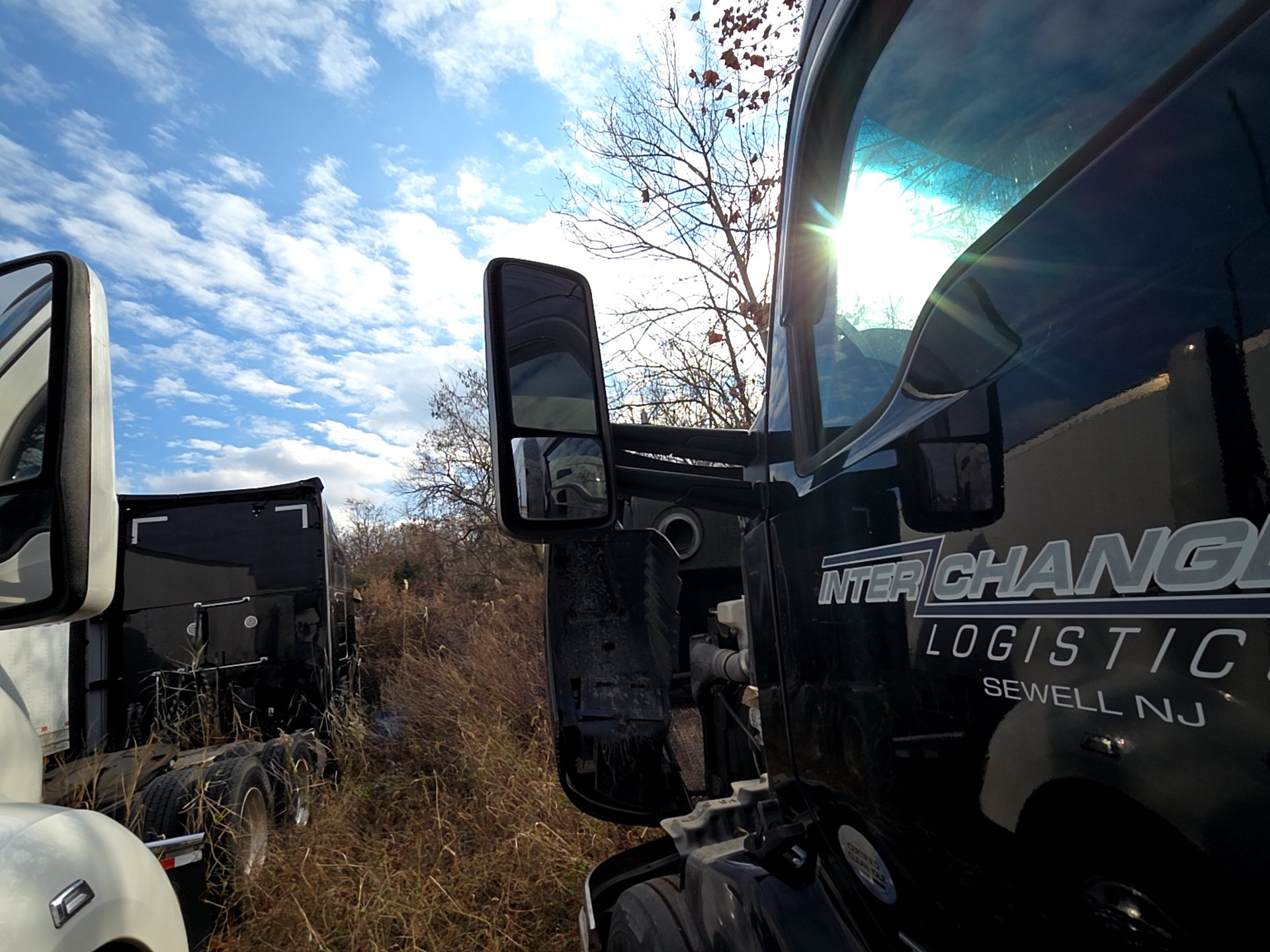 Kenworth T680 Sleeper Truck, 2015 - PACCAR MX-13, Automated Transmission, 76" Sleeper - Image 36