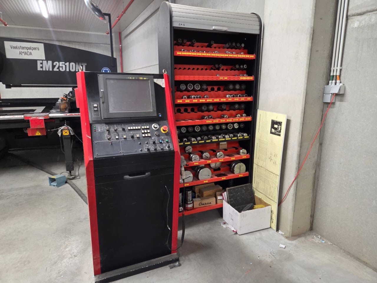 Amada EM2510NT CNC Turret Punch, 2005 - Image 4
