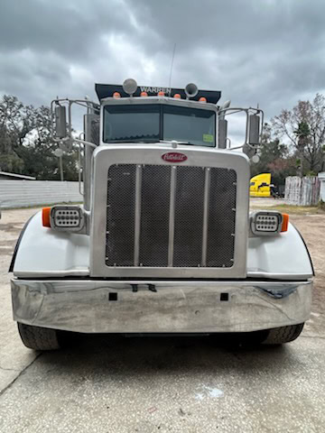 Peterbilt Dump Truck, 2011 - Paccar Engine, 226k Miles