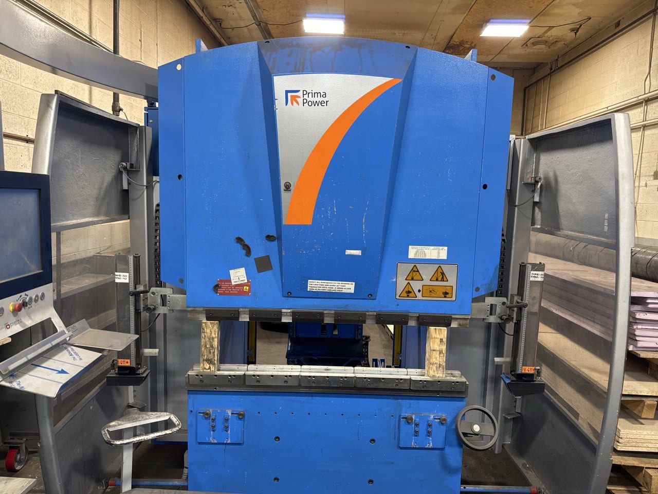 28 Ton x 4' Adira Prima Power P-0212 Hydraulic Press Brake, 2012 - Backgauge