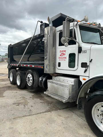 Peterbilt Dump Truck, 2011 - Paccar Engine, 226k Miles - Image 4