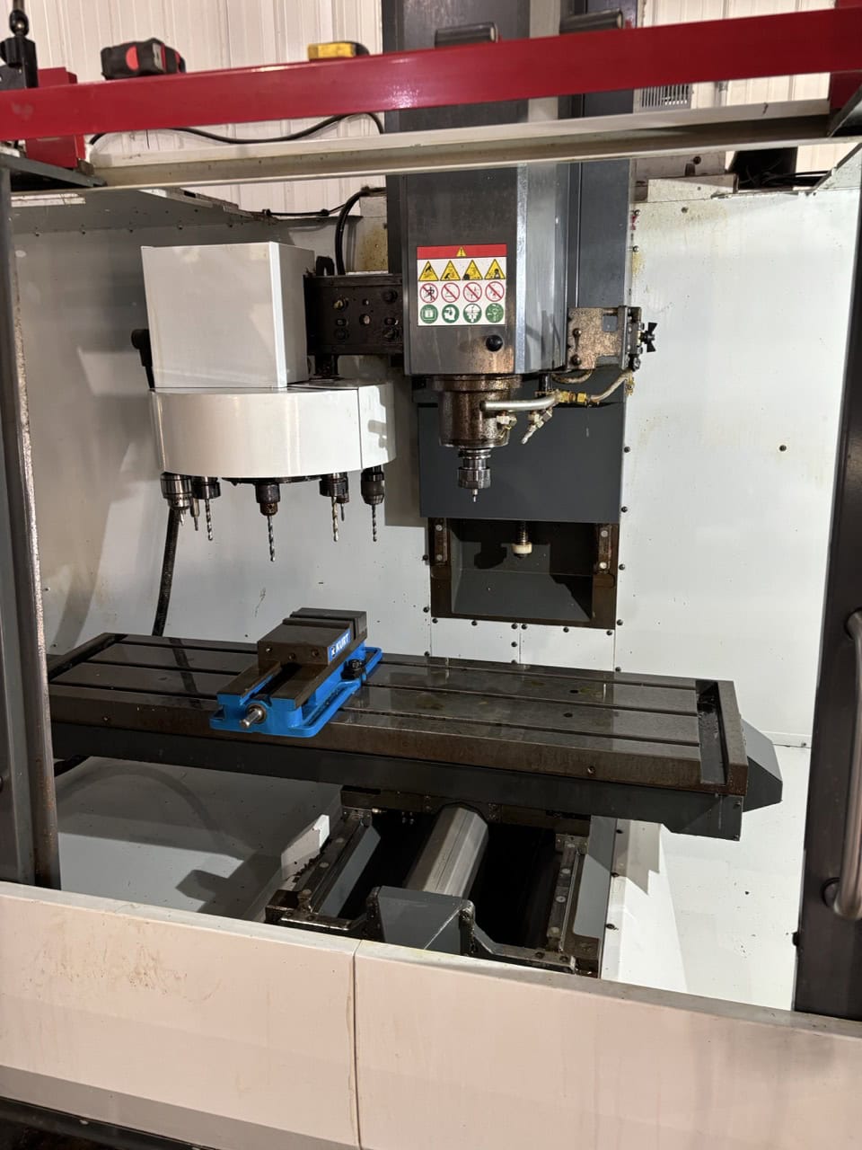 Haas TM-3P CNC Mill, 2017 - Low Hours, Chip Auger, Coolant System, IPS - Image 4