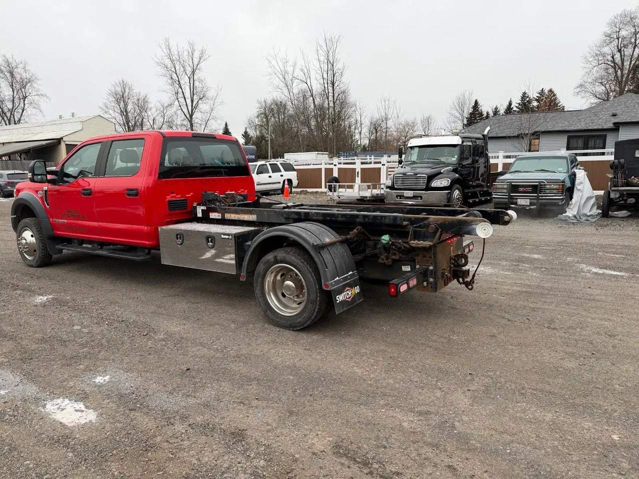 Ford F550 Flatbed Truck, 2019 - w/ Switch-N-Go Hoist - Image 5
