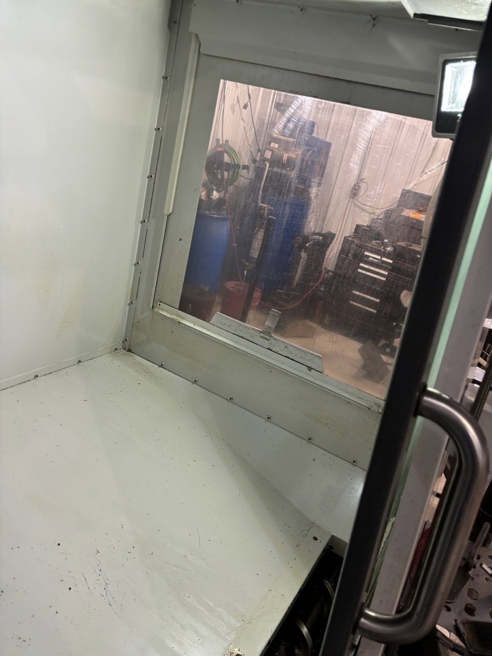 Haas TM-3P CNC Mill, 2017 - Low Hours, Chip Auger, Coolant System, IPS - Image 5