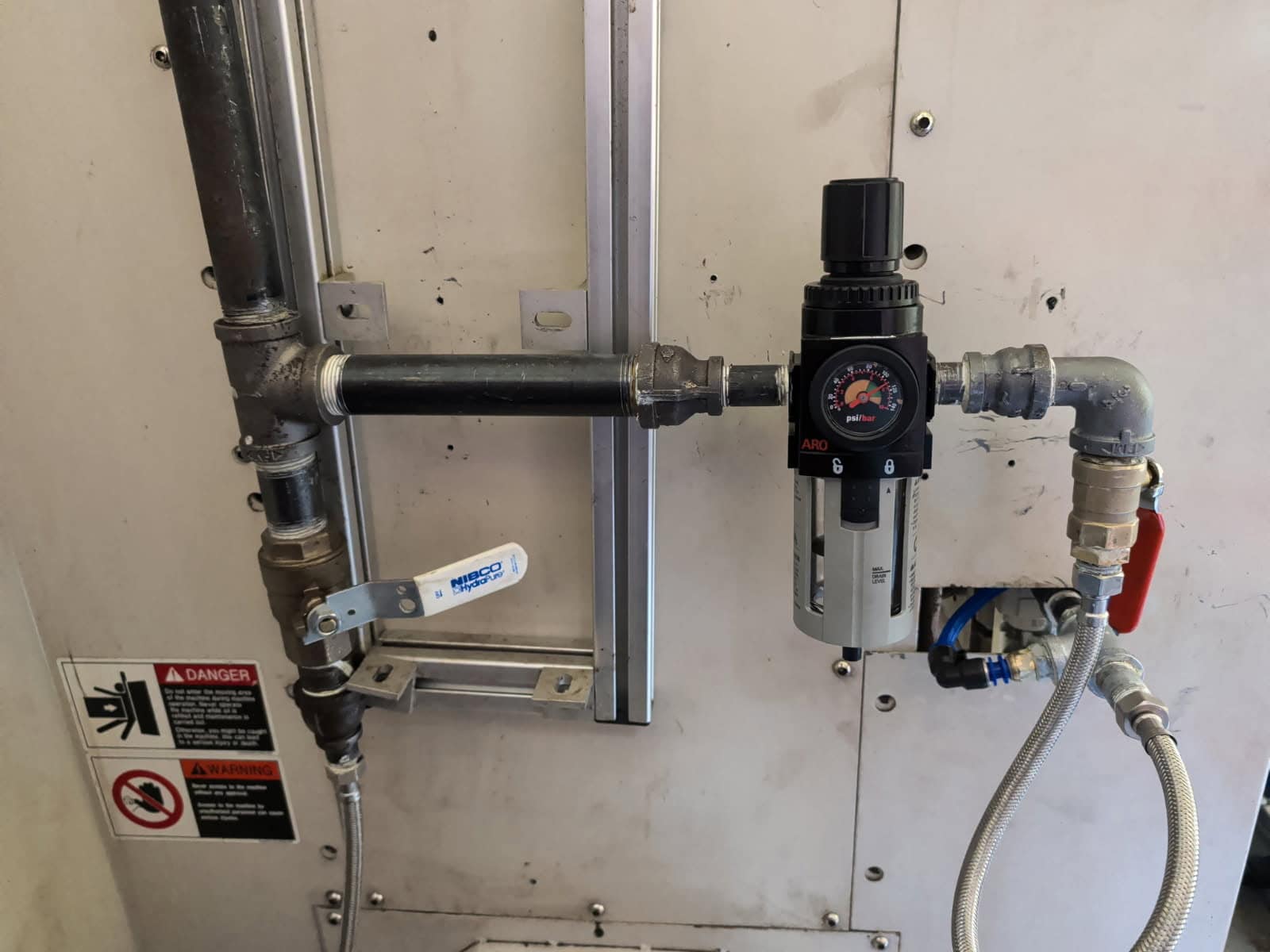 Doosan DMV 3016L VMC, 2006 - Fanuc Control, Videos Available - Image 4
