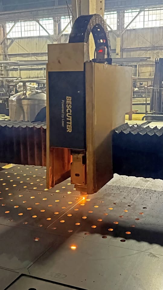 3,000 Watt Bescutter AccuStar F-3015 CNC Fiber Laser, 2022 - 5' x 10' Table, Chiller - Image 3