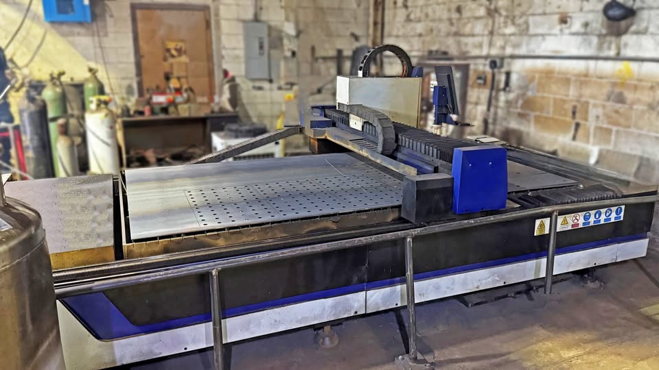 3,000 Watt Bescutter AccuStar F-3015 CNC Fiber Laser, 2022 - 5' x 10' Table, Chiller - Image 5