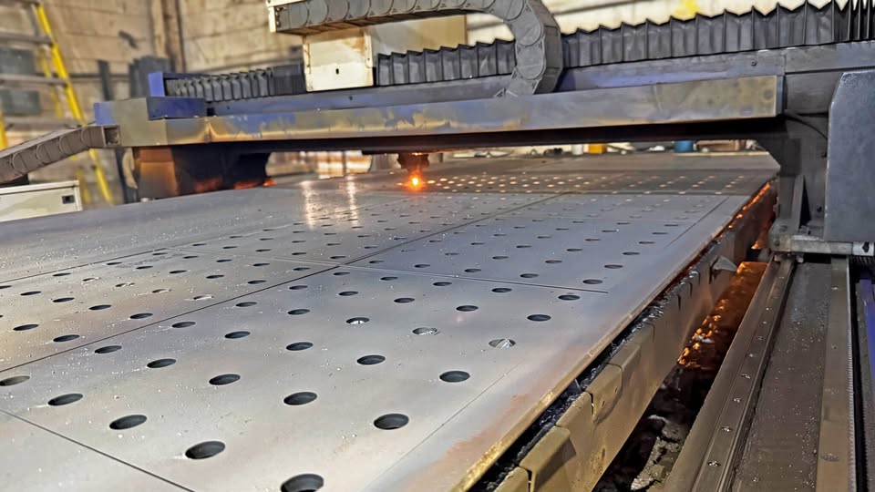 3,000 Watt Bescutter AccuStar F-3015 CNC Fiber Laser, 2022 - 5' x 10' Table, Chiller - Image 6
