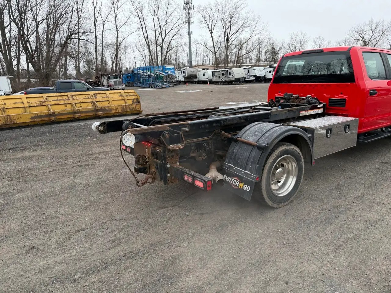 Ford F550 Flatbed Truck, 2019 - w/ Switch-N-Go Hoist - Image 7