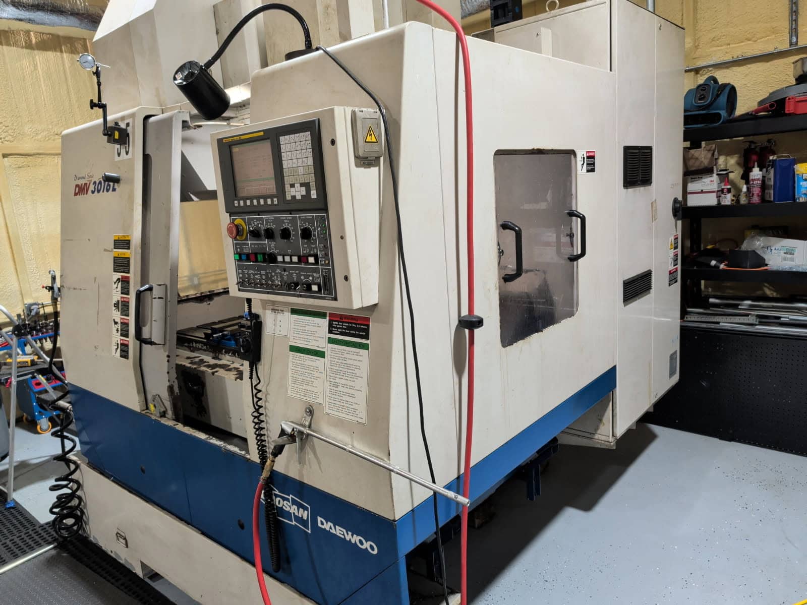 Doosan DMV 3016L VMC, 2006 - Fanuc Control, Videos Available - Image 7