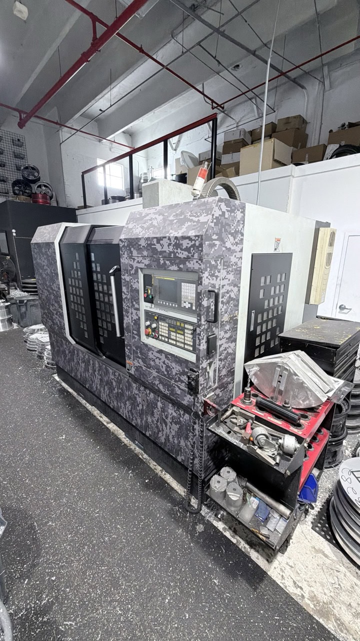 Acra BMV1000 CNC VMC, 2008 - Chip Conveyor, 20 Tool ATC - Image 3