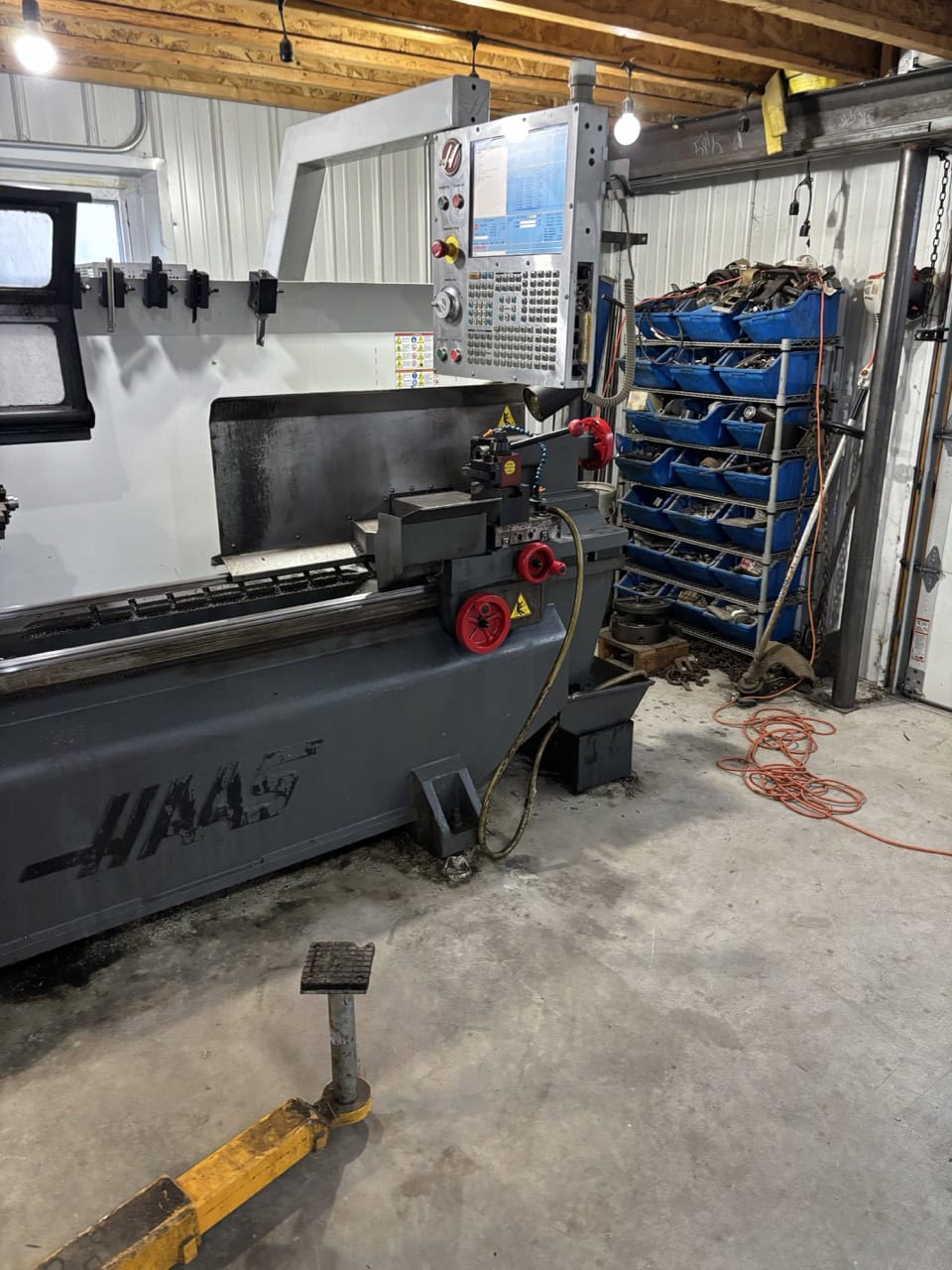 Haas TL-2 CNC Lathe, 2012 - Coolant Tank & Pump, Single Phase, Low Hours, Tailstock, IPS - Image 8