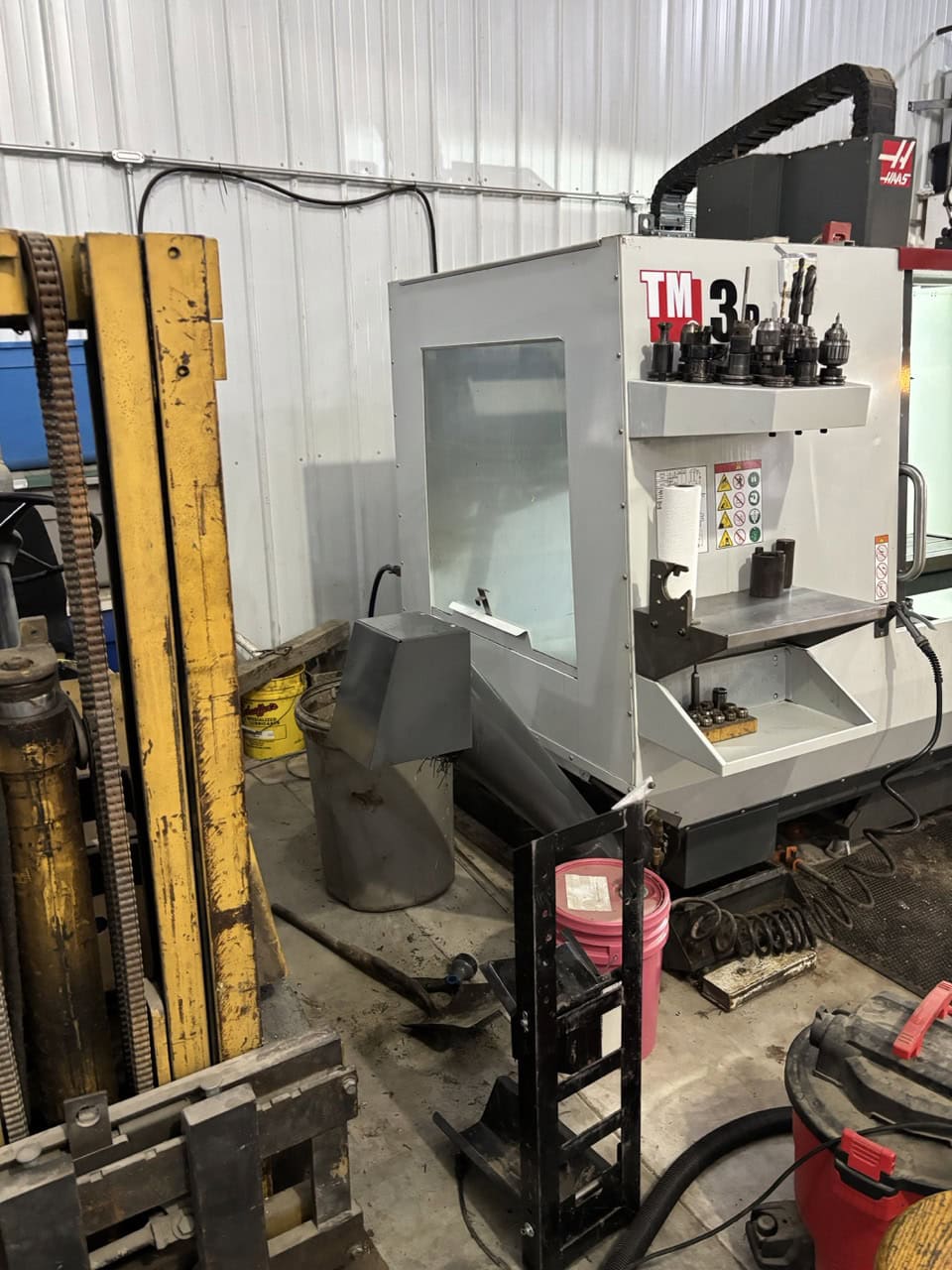 Haas TM-3P CNC Mill, 2017 - Low Hours, Chip Auger, Coolant System, IPS - Image 14