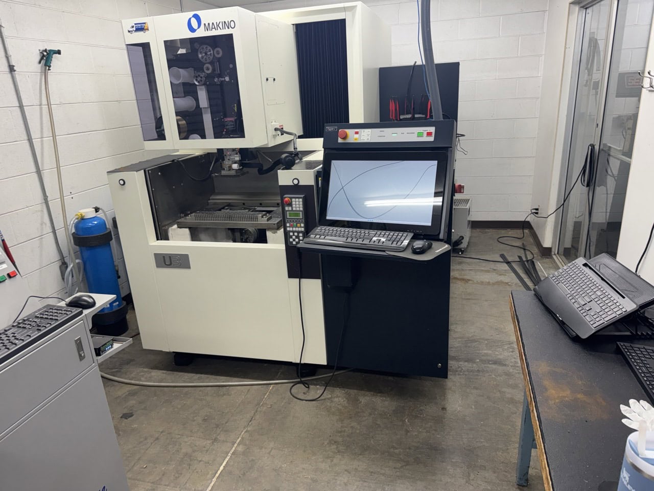 Makino U3 Wire EDM, 2018 - Auto Threading