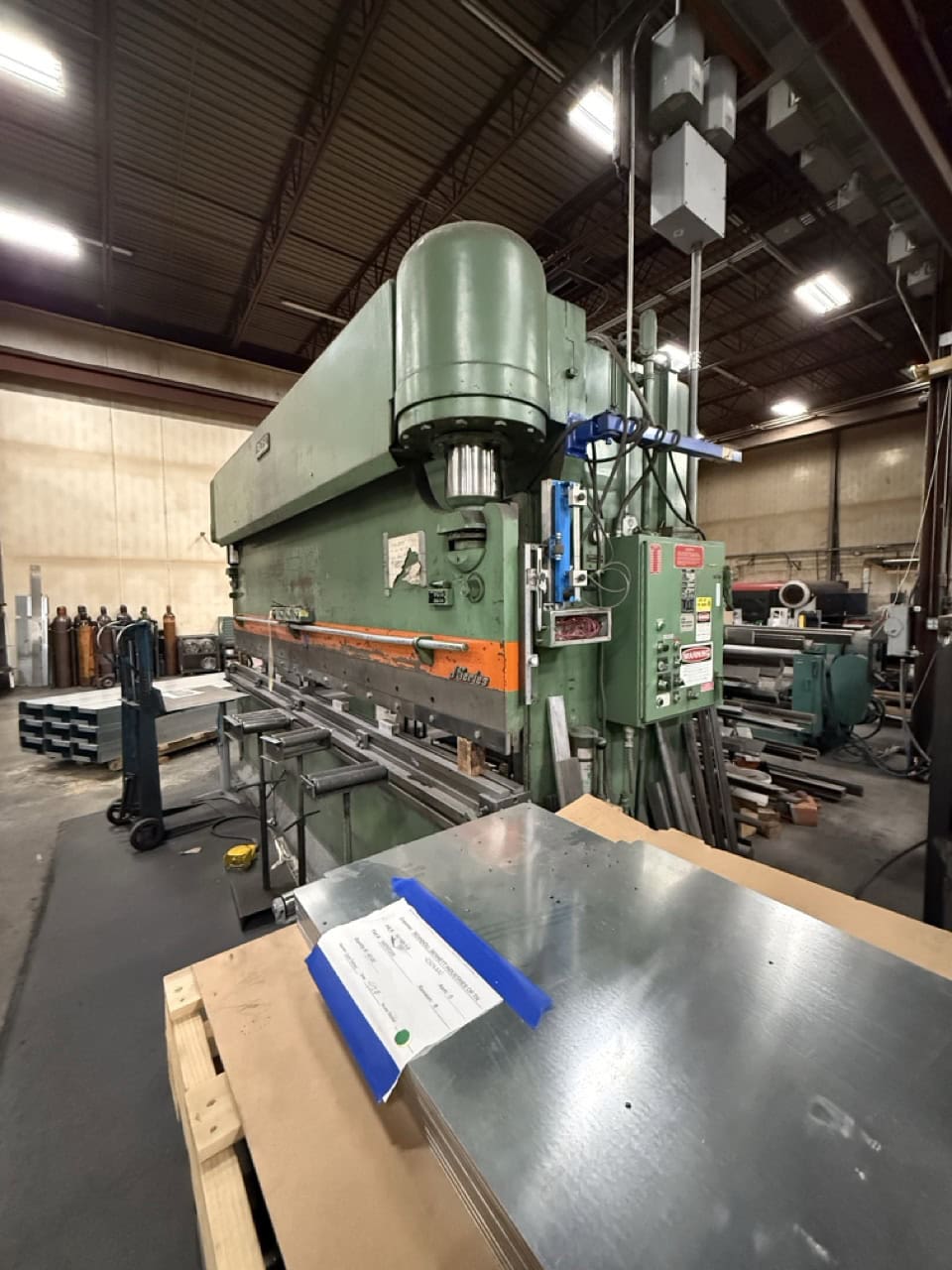 225 Ton x 14' Pacific J225-14 Press Brake - Image 3